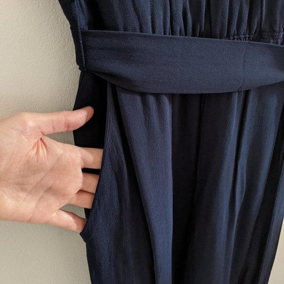 Aritzia Babaton Maximillian Jumpsuit - Picture 5 of 6